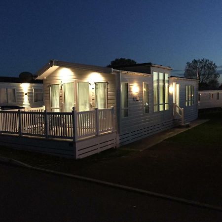 Highfield Grange Hotel Clacton-on-Sea Exterior photo
