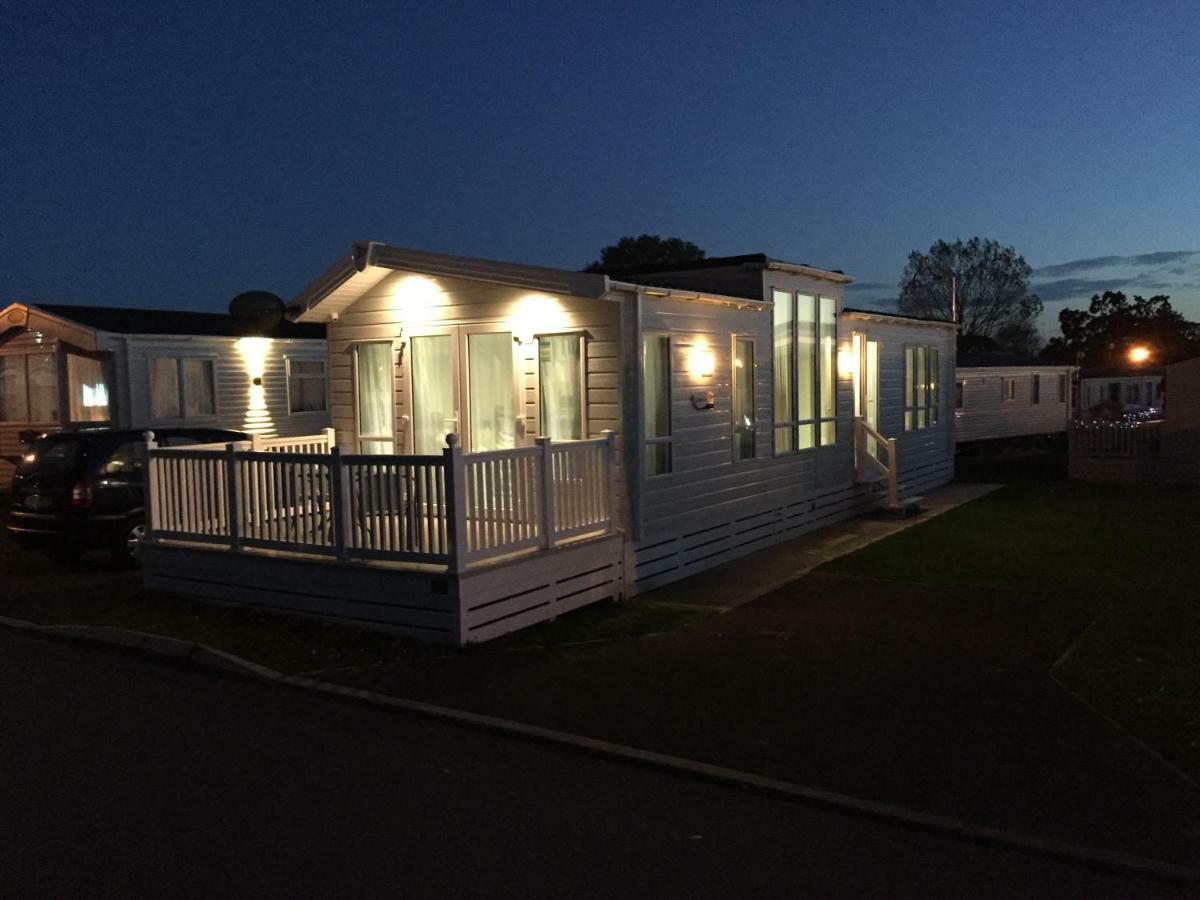Highfield Grange Hotel Clacton-on-Sea Exterior photo